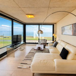 Espectacular Departamento De 3 Dormitorios Frente Al Mar. Walmer Lagoon
