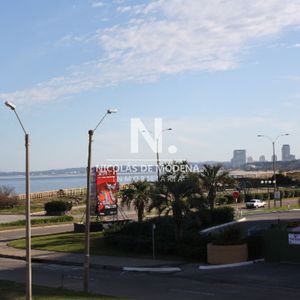 En Edificio Los Arcos, Traemos Para Ti Espectacular Departamento