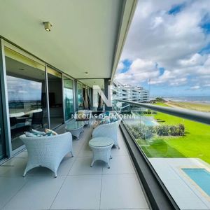 Venta De Departamento De 4 Dormitorios En Suite