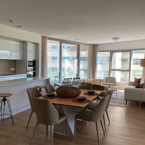 Departamento De 2 Dormitorios En Venta Frente Al Mar Trump Tower, Punta Del Este