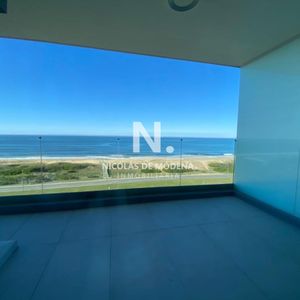 Vende Departamento En Brava Punta Del Este De 3 Dormitorios. Torre Le Parc  III