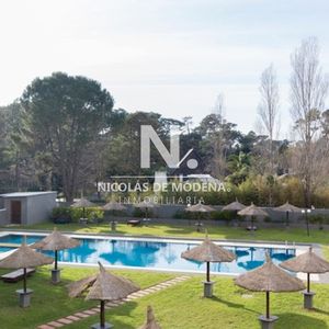 Apartamento En Alquiler De 1 Dormitorio En Torre Antares , Punta Del Este , Maldonado