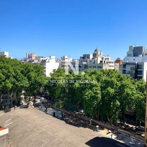 Monoambiente En Montevideo - A 2 Cuadras De La Rambla, Se Vende Equipado