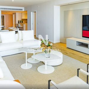 Departamento En 1 Dormitorio En Venta En Torre Trump, Punta Del Este