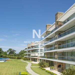 Espectacular Departamento De 3 Dormitorios En Venta, Playa Brava