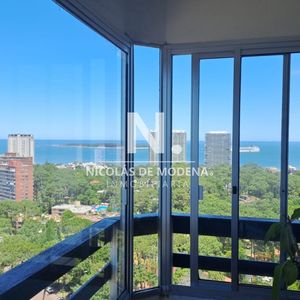 Vende Apartamento De 2 Dormitorios Más Servicio En Punta Del Este