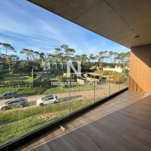 Apartamento De 1 Dormitorio En Playa Mansa , Punta Del Este