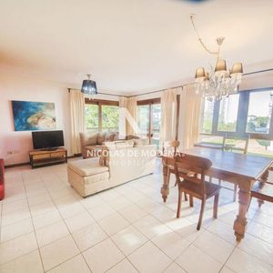 Vende Apartamento De 2 Dormitorios En Roosevelt Punta Del Este, Con Excelente Vista.