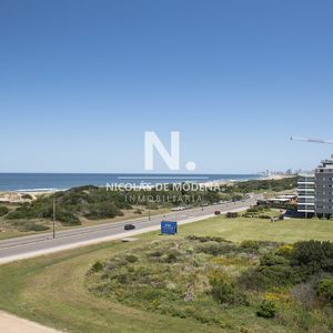 Penthouse Duplex En Venta De 4 Dormitorios En Playa Brava , Punta Del Este