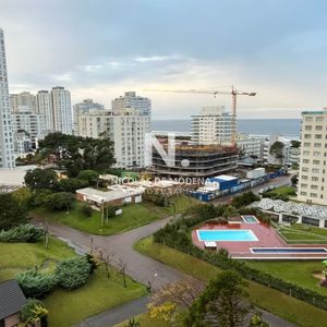Apartamento En Venta De 3 Dormitorios En Aidy Grill , Punta Del Este