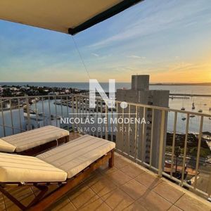 Vende Apartamento De 3 Dormitorios En Punta Del Este, Con Vista Al Puerto.