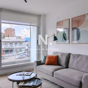 Oportunidad : Apto En Venta De 2 Dormitorios En Tres Cruces.ideal Para Airbnb