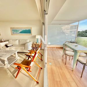 Alquila Apartamento De 2 Dormitorios Con Vista Al Mar En Brava, Punta Del Este.