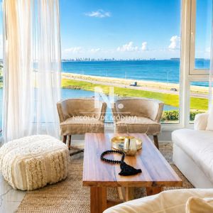 Vende Apartamento Con Vista Al Mar De 3 Suites, En Mansa- Punta Del Este.
