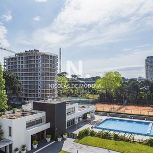 Departamento De 1 Y Medio Dormitorio En Venta A Pasos De Playa Brava