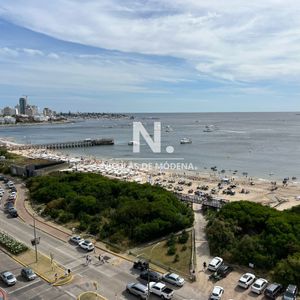Apartamento En Alquiler, 2 Dormitorios En Playa Mansa Punta Del Este