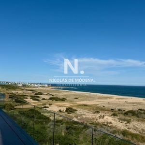 En Venta Apartamento En Manantiales De 4 Dormitorios, Con Vista Al Mar.