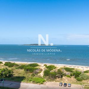 En Venta Apartamento De 3 Dormitorios Con Vista Al Mar En Mansa, Punta Del Este.
