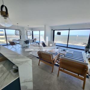 Apartamento En Primera Linea Punta Del Este - 3 Dormitorios