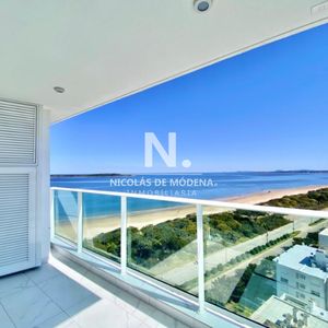 Apartamento En Mansa - Punta Del Este En Venta De 2 Dormitorios.