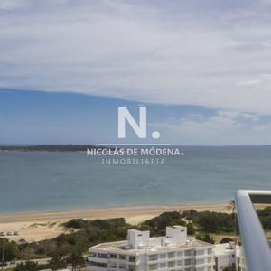 Vende Apartamento De 2 Dormitorios Frente Al Mar, Miami Boulevard, Punta Del Este