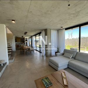 En Venta Casa En Jose Ignacio De 3 Dormitorios.