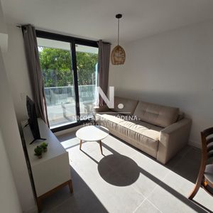 Venta Apartamento 1 Dormitorio Y Medio En Edificio View I Punta Del Este