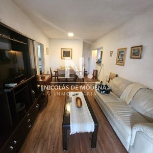 Encantador Apartamento De 2 Dormitorios Y 2 Baños En Playa Mansa, Punta Del Este