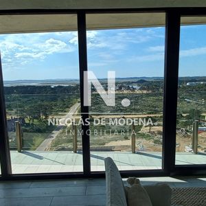 Vende Apartamento De 2 Dormitorios Frente Al Mar En Brava, Punta Del Este.