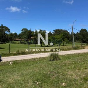 Vende Terreno En Golf, Punta Del Este.