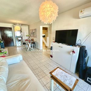 Vende Apartamento De 1 Dormitorio En Peninsula, Punta Del Este.