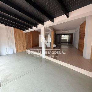 Alquila Local En Punta Del Este Con 1 Dormitorio