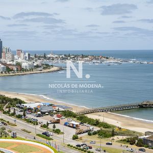 Vende Apartamento De 2 Dormitorios En Suite En Punta Del Este