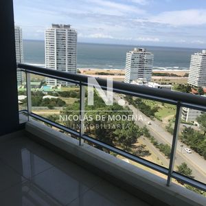 Apartamento En Torre One II. Al Frente. Unidad De 1 Dormitorio En Punta Del Este