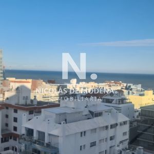 Amplia Planta Con Vista Al Mar En Venta En Punta Del Este