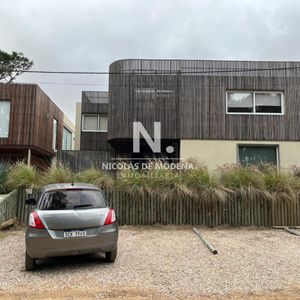 En Venta En La Juanita, Con Vista Al Mar De 1 Dormitorio