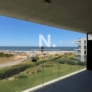 En Venta Espectacular Apartamento De 4 Dormitorios En Manantiales, Con Vista Al Mar, Y Parrillero Exclusivo