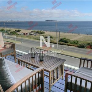 Vende Apartamento Equipado De 3 Dormitorios Frente Al Mar , Punta Del Este
