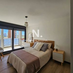 Venta Luminoso Apartamento De 2 Dormitorio Proximo A Estrenar En Parque Batlle,montevideo.