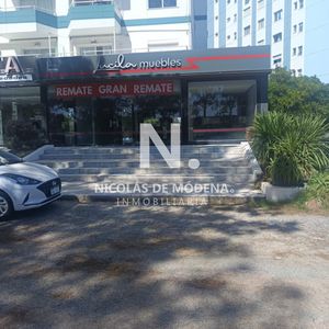 En Venta Local En Av Italia En Edificio Chesterfield