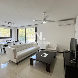 Apartamento En Venta Y Alquiler De 3 Dormitorios Punta Del Este