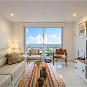En Venta Apartamento De 1 Dormitorio, En Playa Mansa