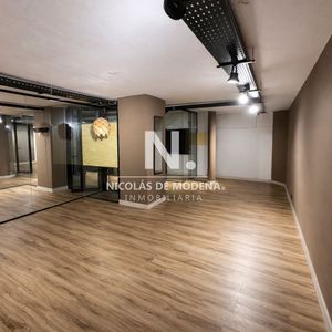 Alquiler Local Comercial + Oficinas De 154 M²