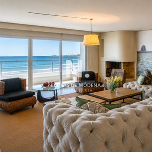 Vende Apartamento Con Vista Al Mar, De 4 Dormitorios En Brava, Punta Del Este