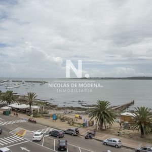 Departamentos En Venta De 3 Dormitorios Frente Al Puerto , Punta Del Este