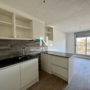 Apartamento 1 Dormitorio Con Renta En Tres Cruces - Montevideo