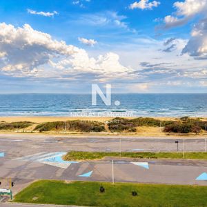 Apartamento De 1 Dormitorio En Venta, Con Garage En Brava, Punta Del Este