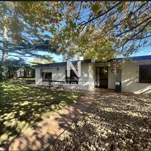 En Venta Casa En Pinares De 2 Dormitorios, Con Estufa De Alto Rendimiento