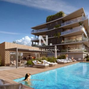 Venta Penthouse Dúplex De 2 Dormitorios Con Rooftop Privado En Carrasco,montevideo!