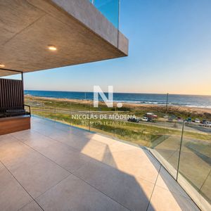 Departamneto De 4 Dormitorios En Venta Frente Al Mar